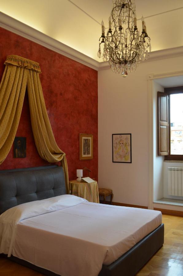 Elegante Appartamento Nel Centro Di Roma Екстериор снимка