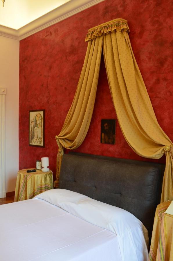 Elegante Appartamento Nel Centro Di Roma Екстериор снимка